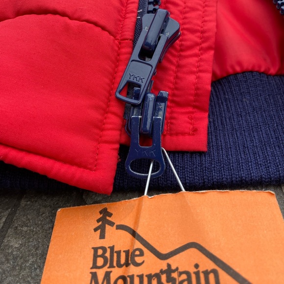 🏔️🎿 VTG SKI  Peregrine Sun Valley Red Nylon Full Zip Men’s SZ XL - Picture 3 of 8